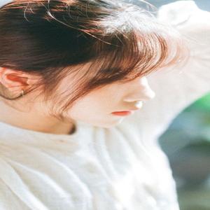 酆美彩
